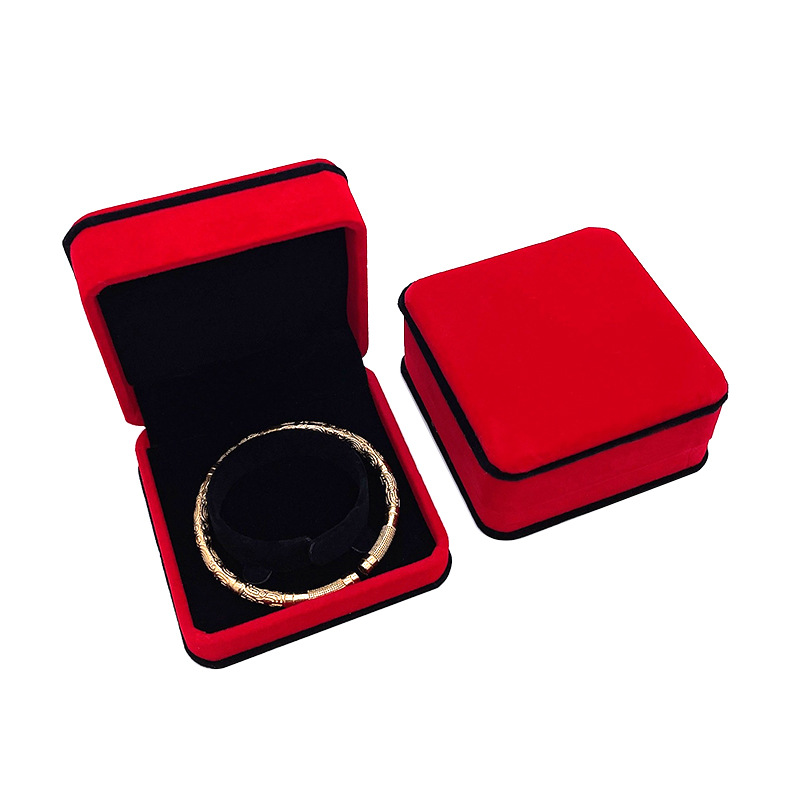Red Flannel Bracelet Box with Black Edge Jewelry Box Handstring Box Plush Face Bracelet Box Jewelry Storage Box