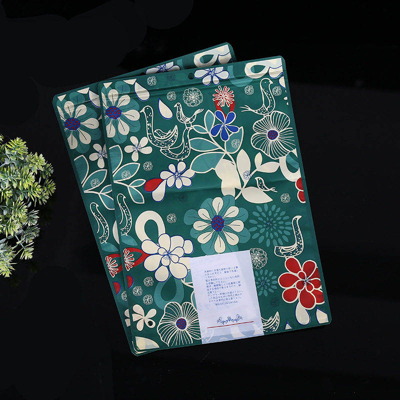 Factory spot Japanese and Korean green bottom zipper bag three-sided bag printed underwear towel plastic packaging bag