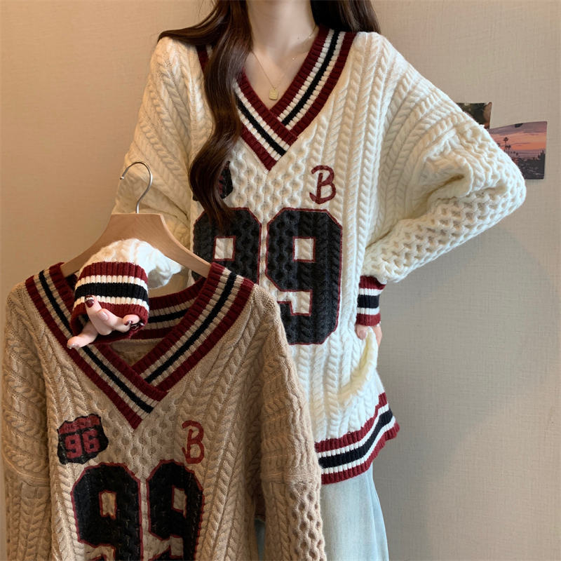 plus size Design Sense Letter Embroidered Sweater Women's Winter 2024 plus size Retro Age-reducing V Slim Contrast Thickened Sweater