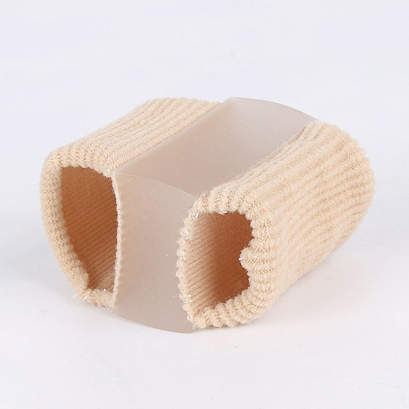 Picture of Toe splitting device thumb valgus big foot bone overlapping toe separator men's and women's fiber double hole toe set orthosis