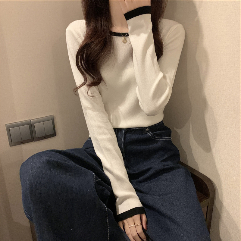 Picture of Intercolor Bottoming T-Shirt for Women in Autum New Long-Sleeved Niche Design Slim Round Neck Short Thin Top Wholesale