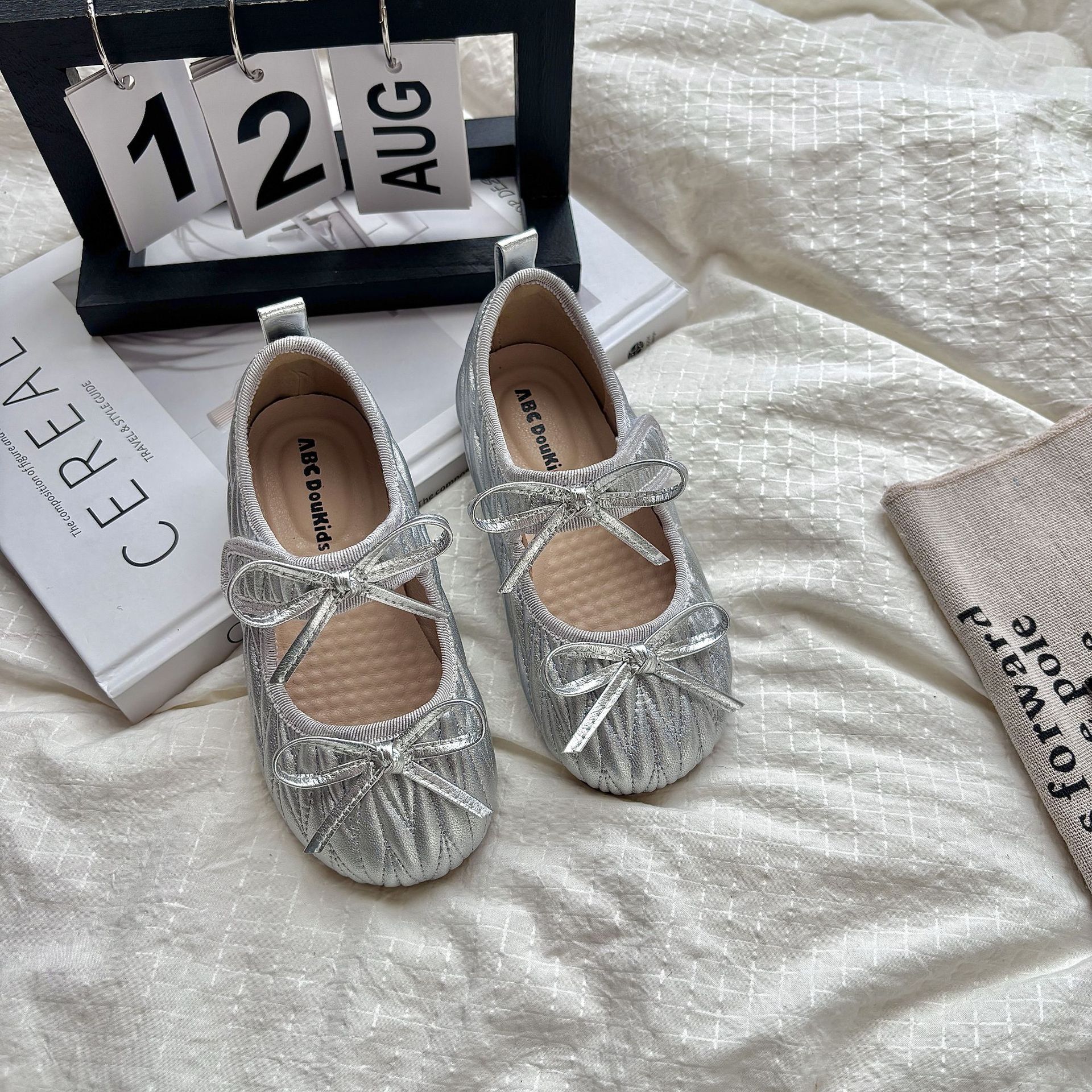 Girl's Leather Shoes 2025 Spring New Girl's Korean Style Simple Flat Shoes Children's Bow Soft-soled Princess Shoes