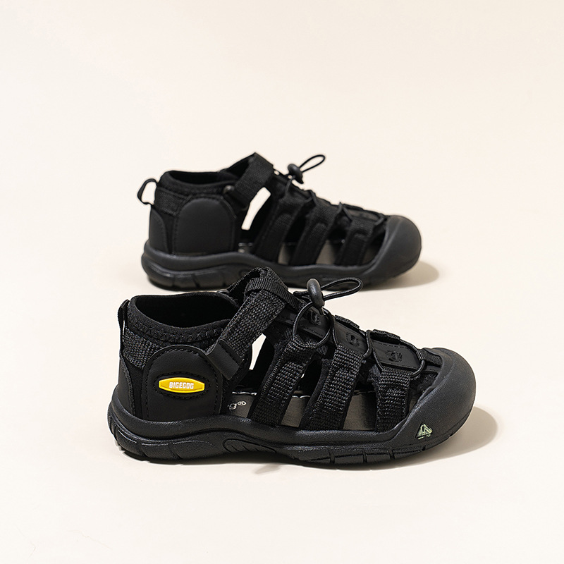 Boys' Baotou Sandals 2025 New Summer Sports Beach Shoes Soft Sole Children's Shoes Girls' Shoes Ugly Cute