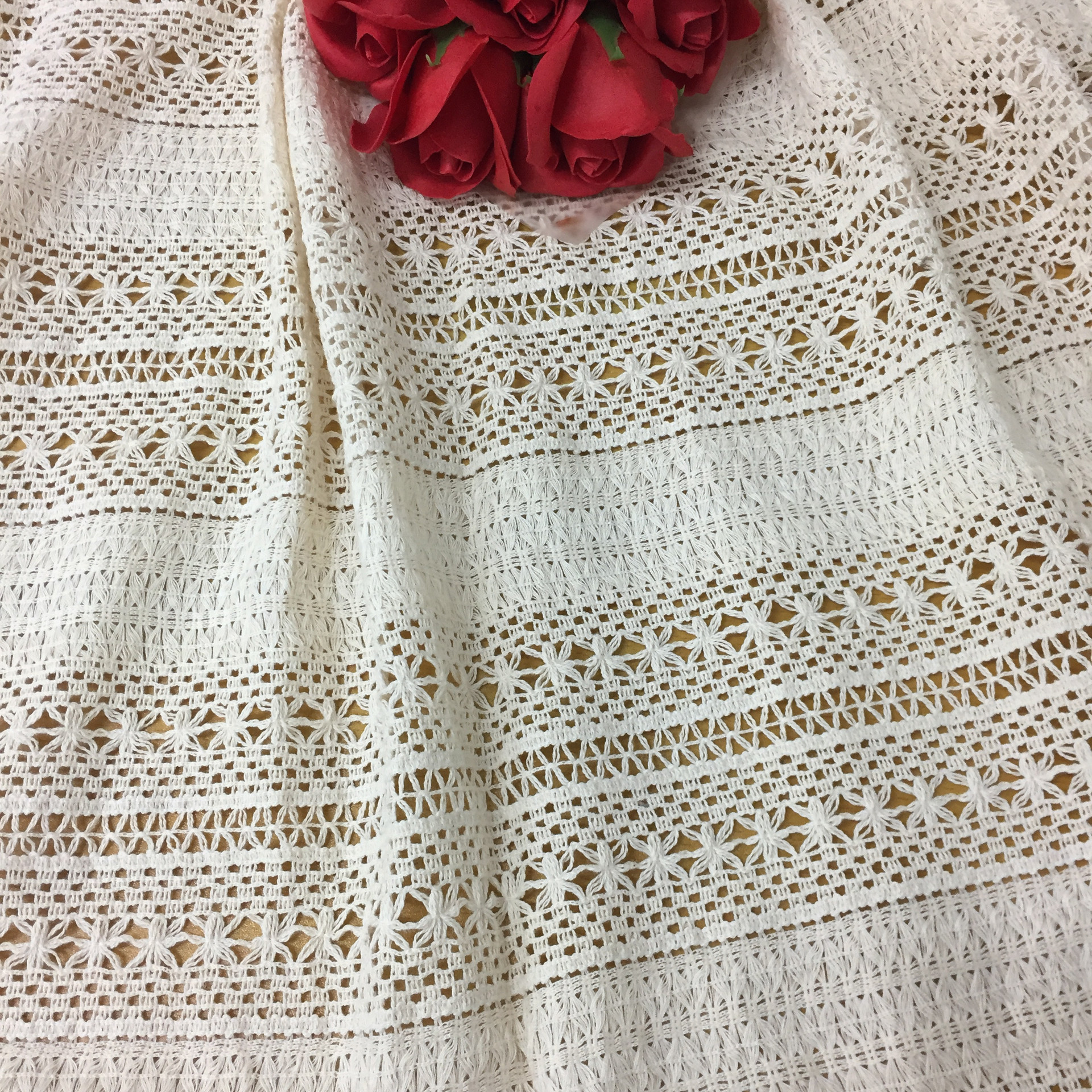 Rice-shaped row flower crocheted lace fabric handmade DIY hollow hook Chinese clothing shawl scarf lace fabric