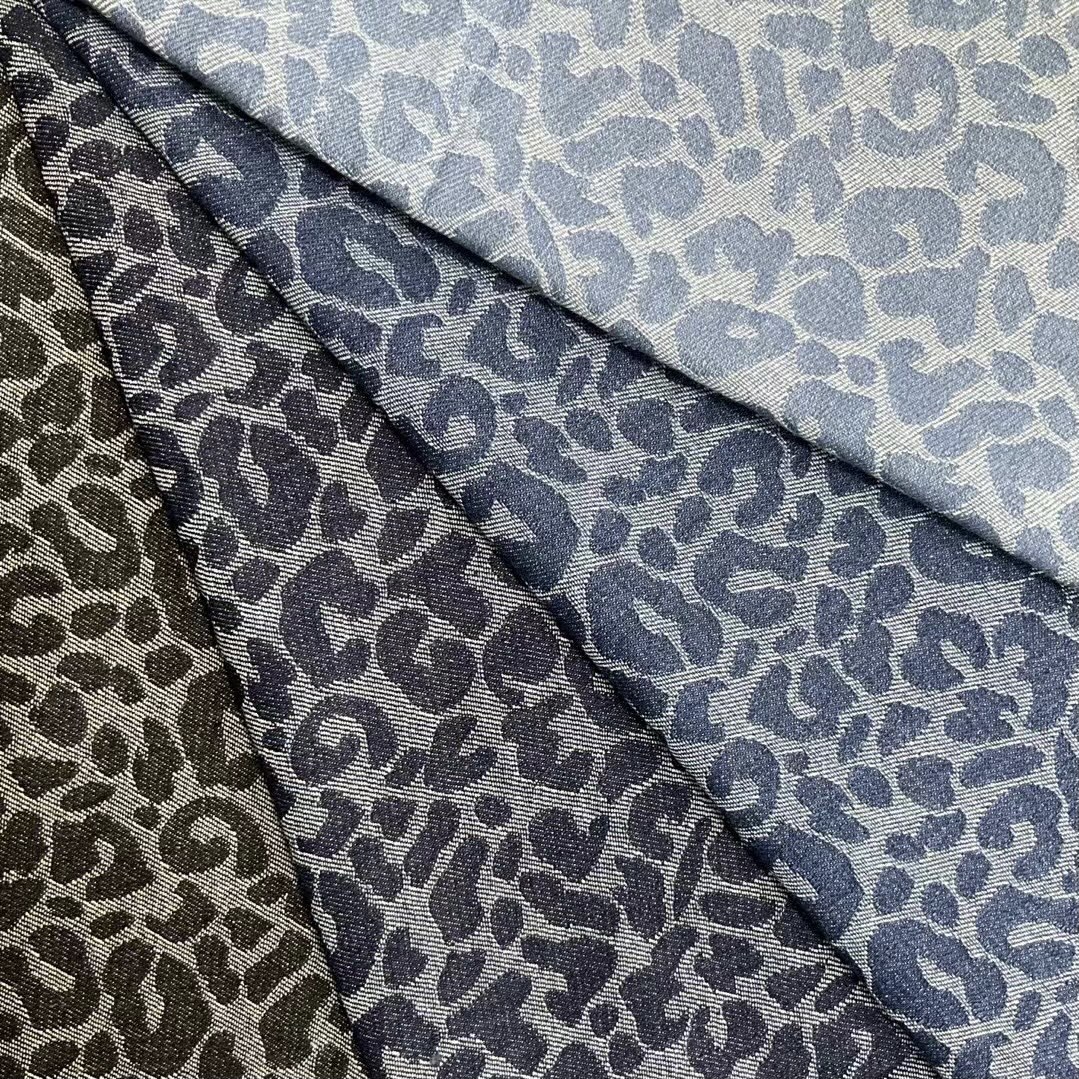 10*10 Autumn and Winter Non-Elastic Jacquard Denim 10 oz Blue Leopard Print Jacquard Denim Jacket Fabric for Men and Women