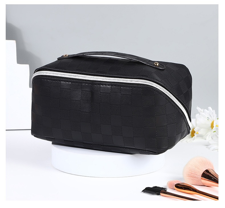 Picture of Cross-border Hot PU Leather Cosmetic Bag Multifunctional Checkerboard Pillow Bag Large Capacity Waterproof Travel Portable Toiletry Bag