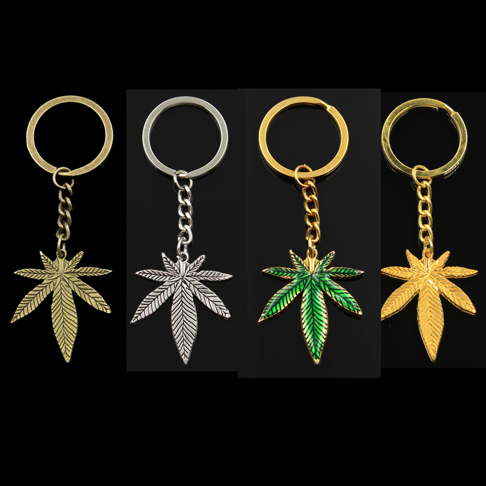 AliExpress foreign trade hot alloy maple leaf pendant necklace personality fashion hip hop pendant jewelry