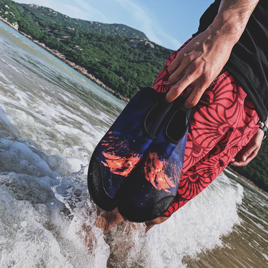 Picture of Cross-border special new beach shoes men's thick soft bottom non-slip swimming shoes snorkeling women's quick-drying diving shoes upstream shoes