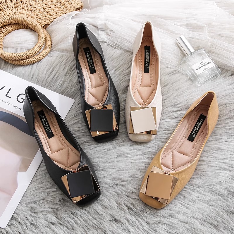 Square Head Flat Shoes Women's Shoes 2024 New Spring and Summer Ladyshoes Slip-on Milk Shoes for Work Soft Pea Shoes