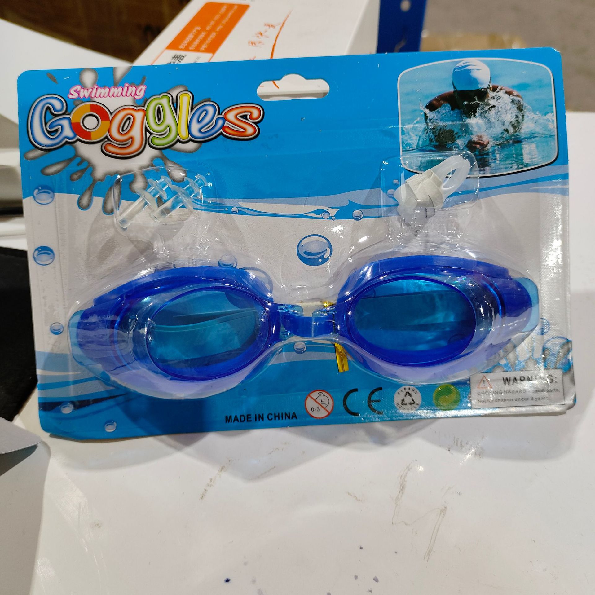 Picture of Manufacturer in Stock Wholesale High-Definition Flat Large Frame Waterproof and Anti-Fog Swimming Goggles Unisex Swimming Goggles