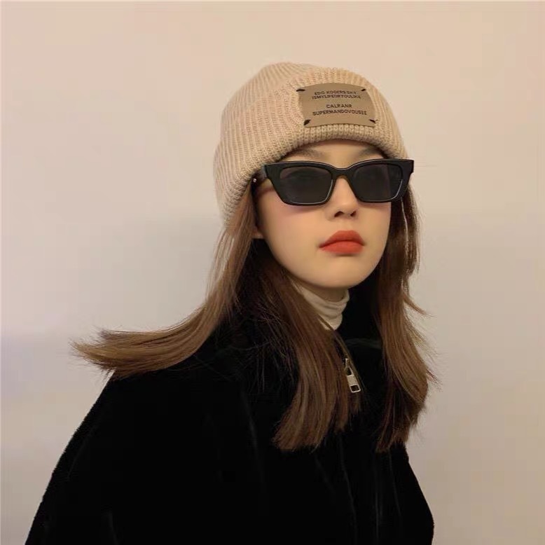 Picture of Jennie same sunglasses women 2022 new sunglasses European and American retro small frame Korean fashion cat's eye glasses