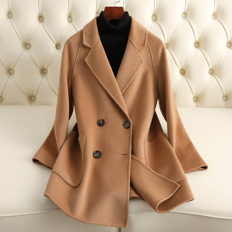 Picture of Double-Sided Cashmere Outwear for Women, Mid-Length, Short, 2025 Autumn and Winter New Style, Small Fragrant Style Wool Outwear for Women Wholesale