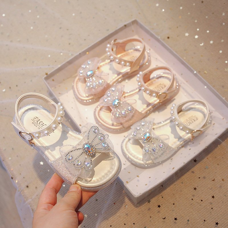 Girls Sandals 2025 New Summer Children's Shoes Bow Rhinestone Soft Sole Baby Little Girl Princess Cute