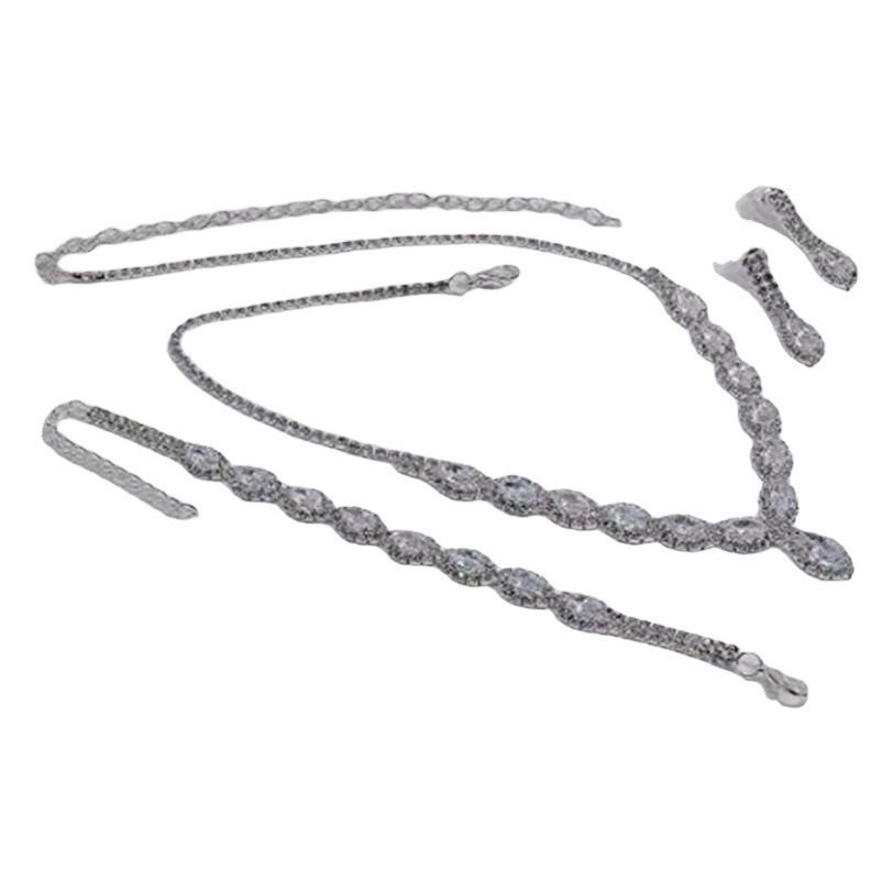 Cross-border e-commerce source Europe and the United States popular crystal clavicle chain necklace bracelet full diamond bracelet earrings necklace three pieces