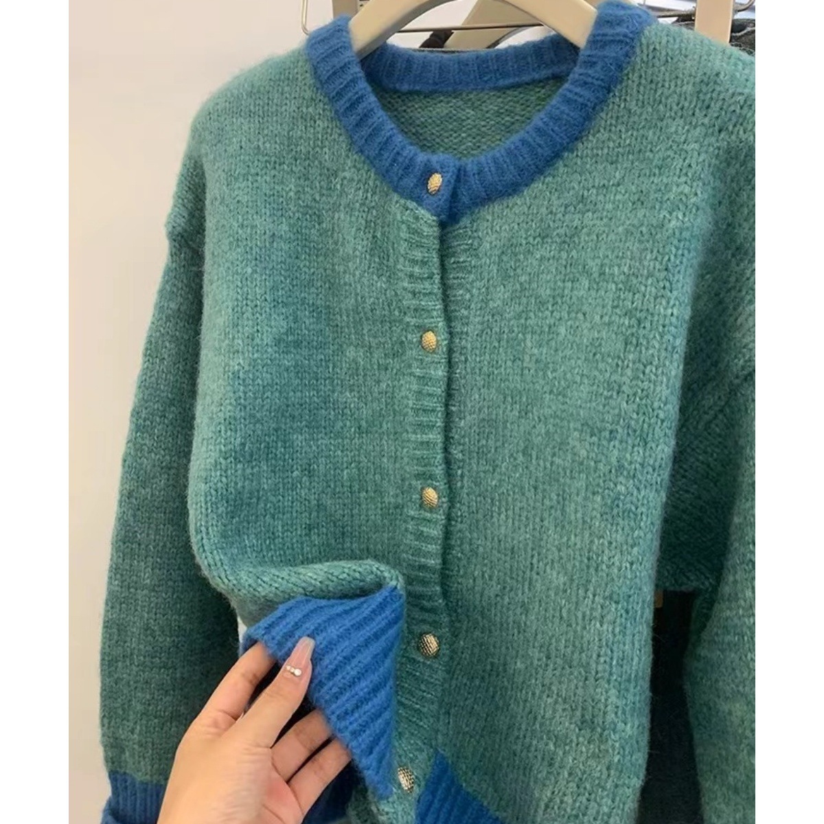 Picture of Blue Elegant Knitted Cardigan Sweater Jacket Women's Long-Sleeved Outer Top Design Niche Lazy High-End Sense