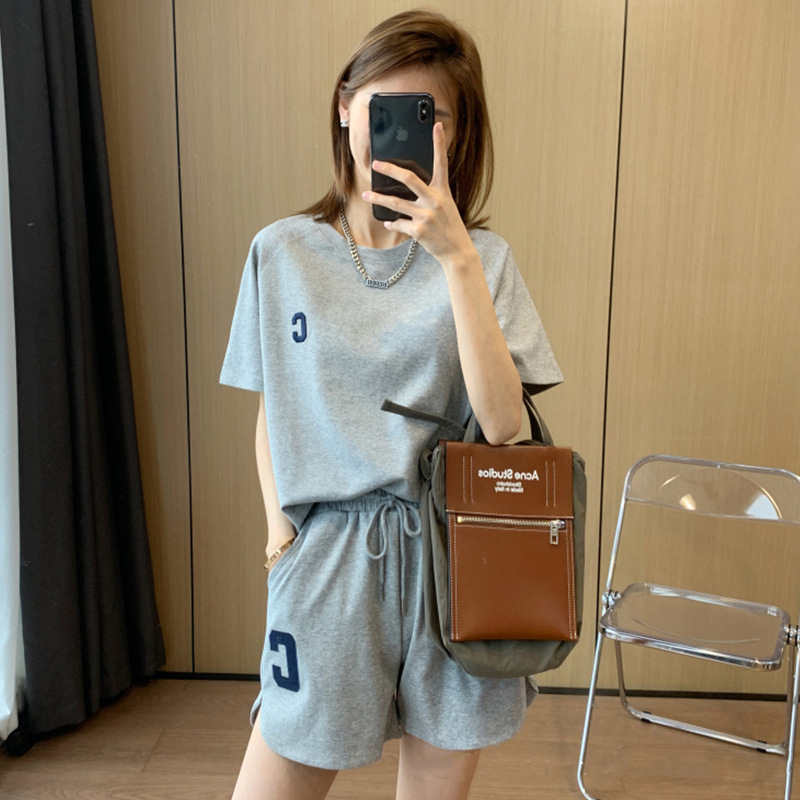 Picture of in stock Amazon Japanese-Korean Sports suit Women's Summer Thin Fish Scale Embroidered Loose plus size Short-sleeved Shorts Two-piece Set