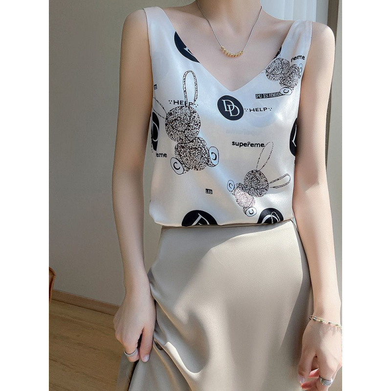 Picture of 2025 New Summer Style Slimming Inner Design Ice Silk T-Shirt Sleeveless Bottoming Stripesd Camisole for Women