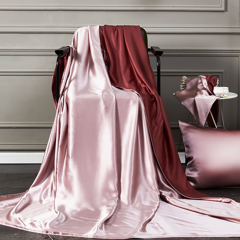 Picture of Carlsly silk quilt cover AB version wide quilt cover silkworm silk Tencel quilt cover lyocell quilt cover wholesale
