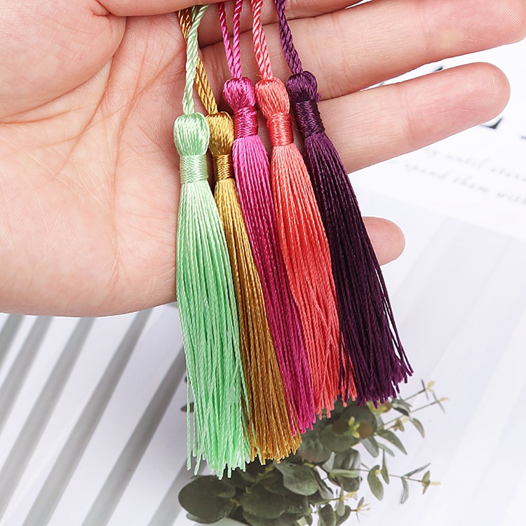 in stock wholesale Chinese knot tassel hanging ear invitation bookmark candy box fan jewelry accessories 8cm small tassel