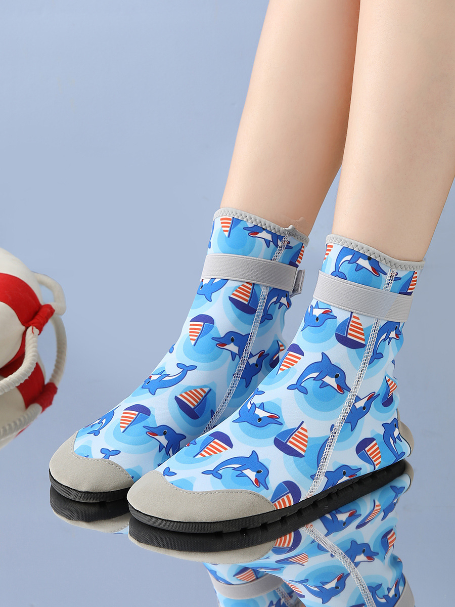 Picture of Children's Beach Shoes and Socks Diving Snorkeling Swimming Wading Shoes Adult Seaside Shoes and Socks Water Park Shoes