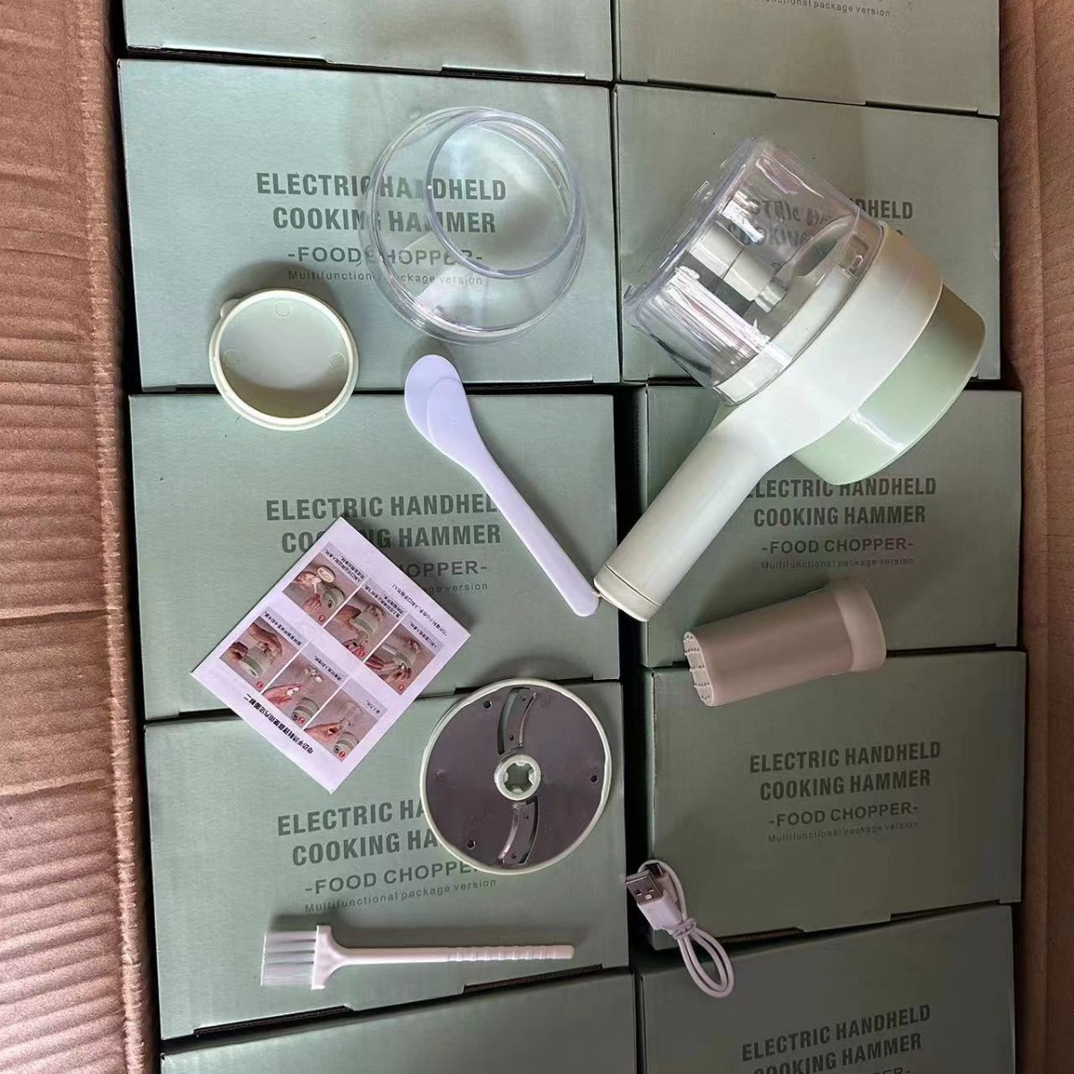 Picture of Gatling Vegetable Cutter New Multi-functional Household Slicing Artifact Storm Electric Garlic Stamping Supplemental Handheld Cooking Machine