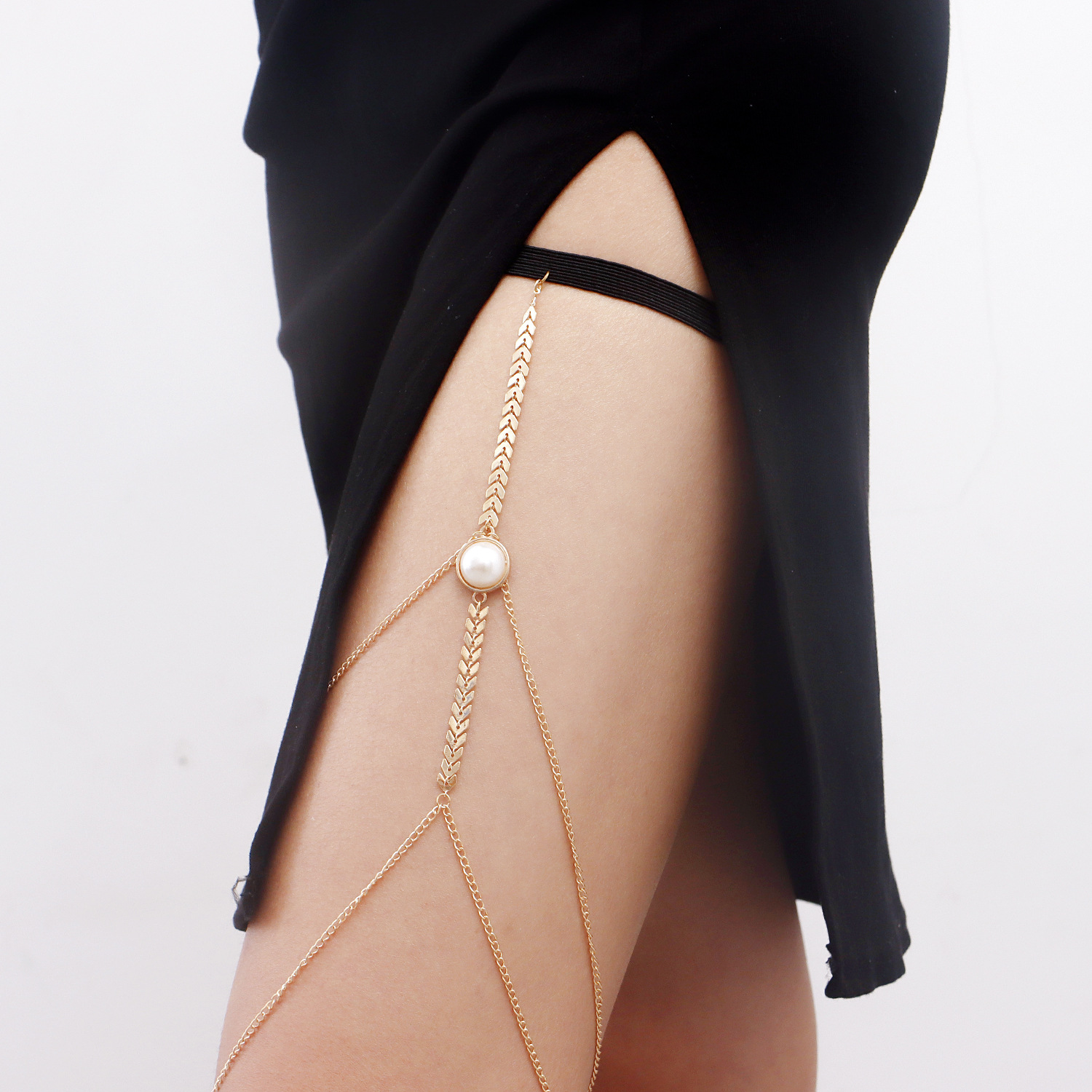 Picture of European and American style sexy elastic belt aircraft chain beach leg ring body chain simple multi-layer Pearl tassel thigh chain