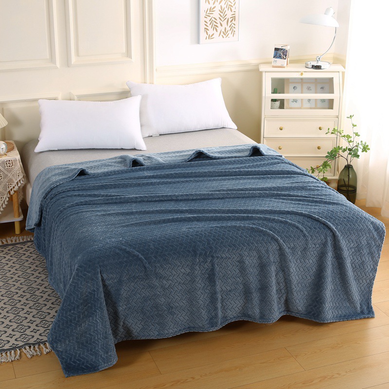 Picture of Coral fleece blanket flannel blanket air conditioning blanket thickened nap blanket gift blanket summer air conditioning blanket wholesale