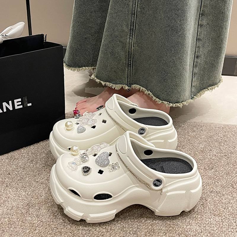 Picture of Thick-Soled Croc Shoes Women's Summer Outerwear 2025 Wedding Dress Handy Gadget Pancake Increased Heel Beach Croc Shoes Batch