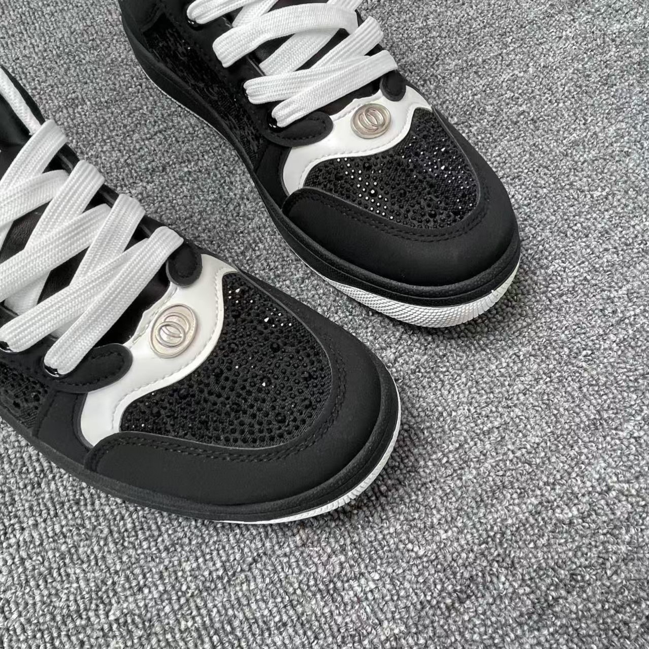 2025 Presbyterian New Style Hot Black Diamond Small Dirty Shoes for Couple Sports Board Shoes Men's Spring and Autumn New Distinctive Dirty Shoes for Summer
