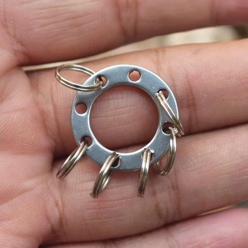 Picture of Fox Small size stainless steel 8-word buckle with lock anti-theft S buckle key chain travel bag buckle