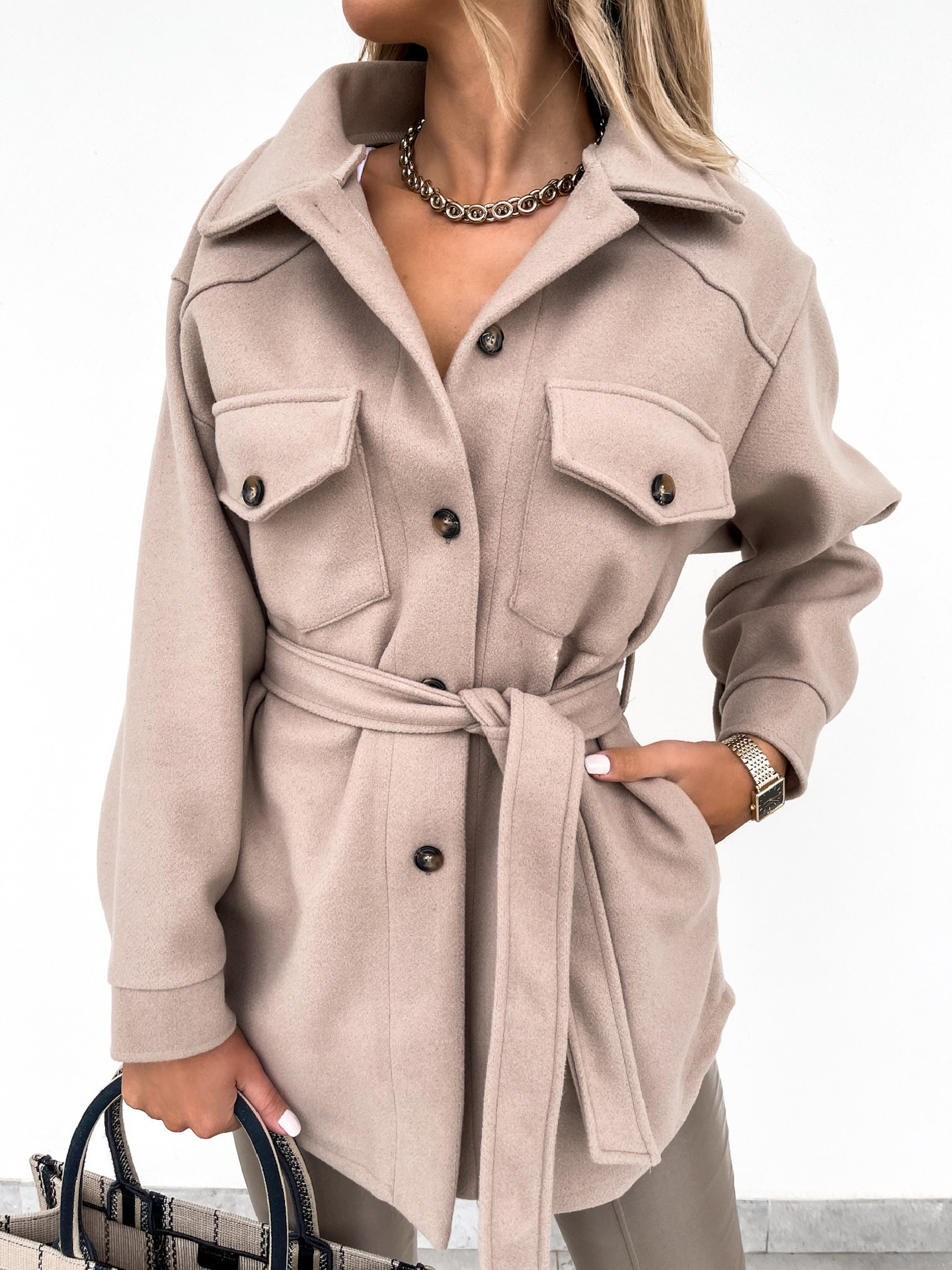 Picture of Europe and the United States cross-border autumn and winter lapel single-breasted thick solid color shirt wool loose coat female manufacturers direct supply