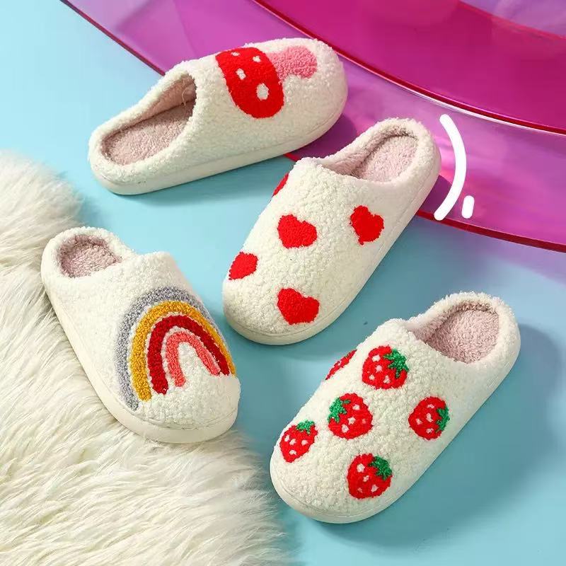 Cross-border hot selling home cotton slippers fruit slippers cartoon strawberry winter warm cotton slippers couple home indoor wool