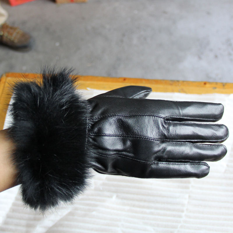 Picture of Women's Rabbit Fur Leather Gloves Manufacturer Export High-Quality Goatskin Gloves Cycling Gloves Mixed Batch