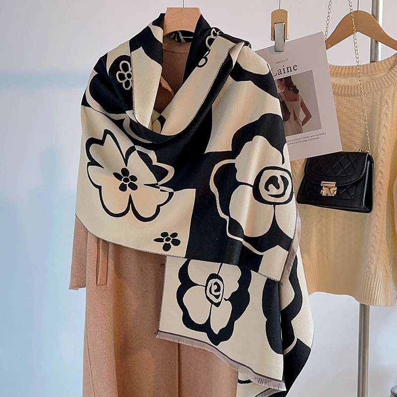 Picture of Imitation cashmere scarf for women, winter gift box, spring/autumn outer layer, thickened warmth, high-end mom qipao shawl for office