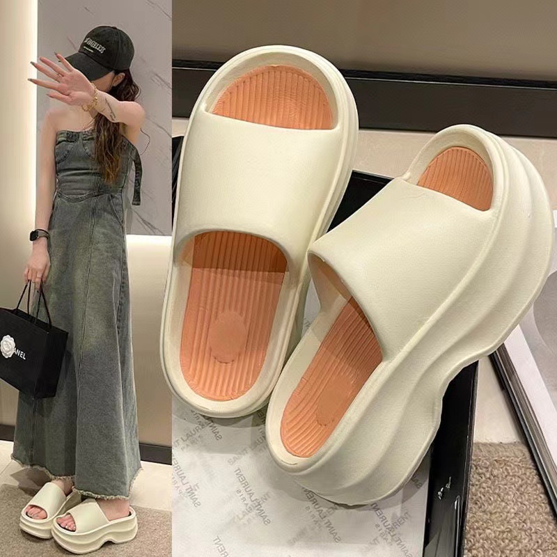 Women's Thick-soled Sandals and Slippers Summer New Outdoor Fashion European and American Beach Seaside Shoes Slippery Shoes
