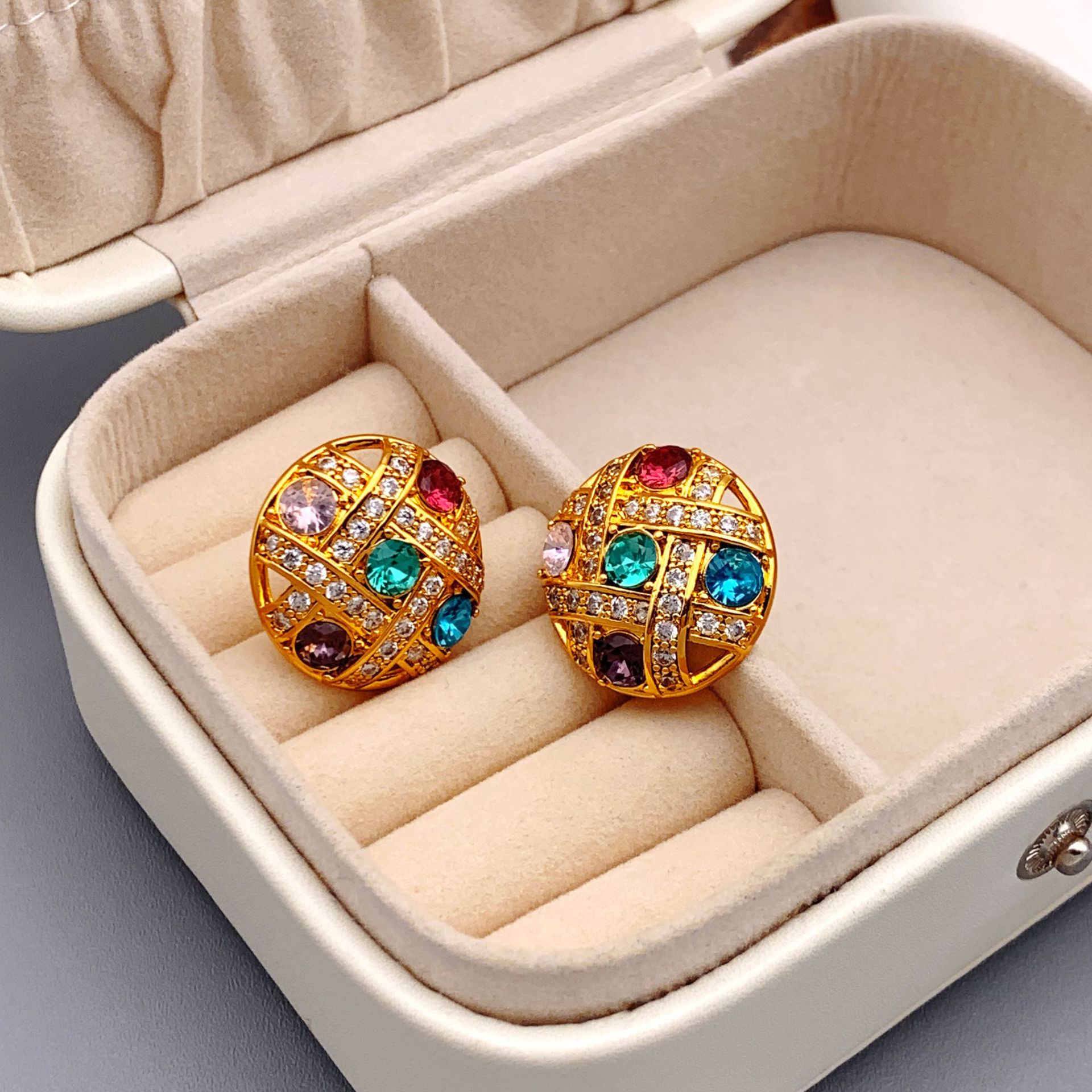 European and American Vintage Retro Round Full Diamond Inlaid Colorfuled Gemstone Summer High-End Earrings Fashionable Earrings