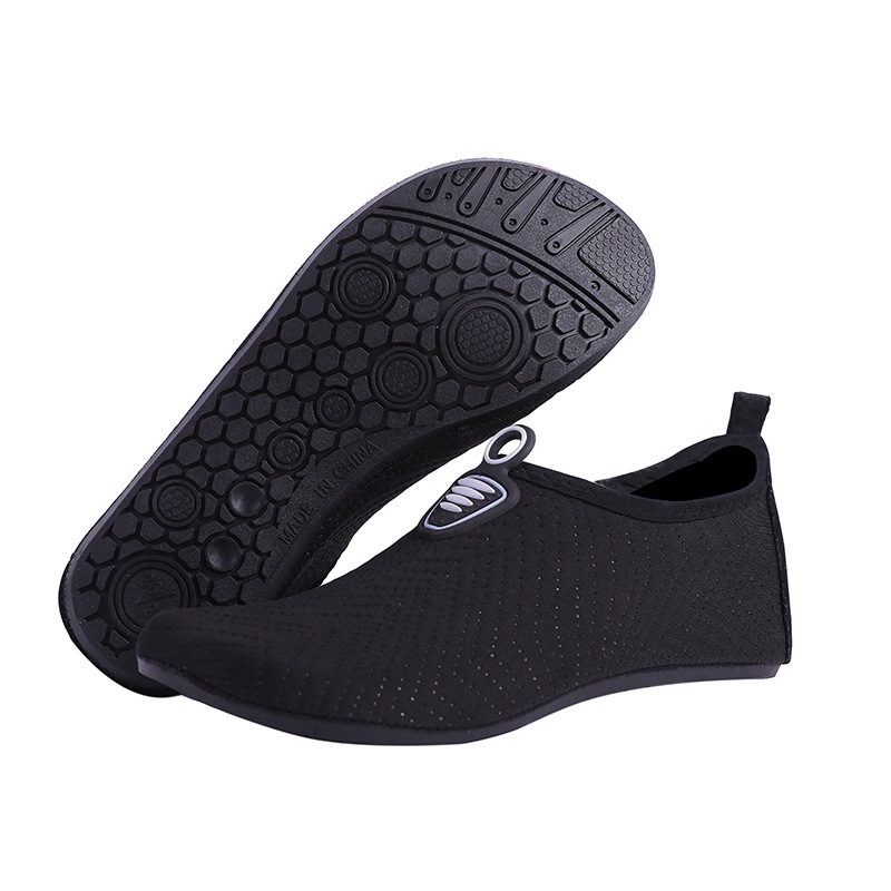 Picture of Beach shoes and socks men's and women's snorkeling shoes diving equipment beach socks non-slip quick-drying wading swimming shoes yoga shoes manufacturers