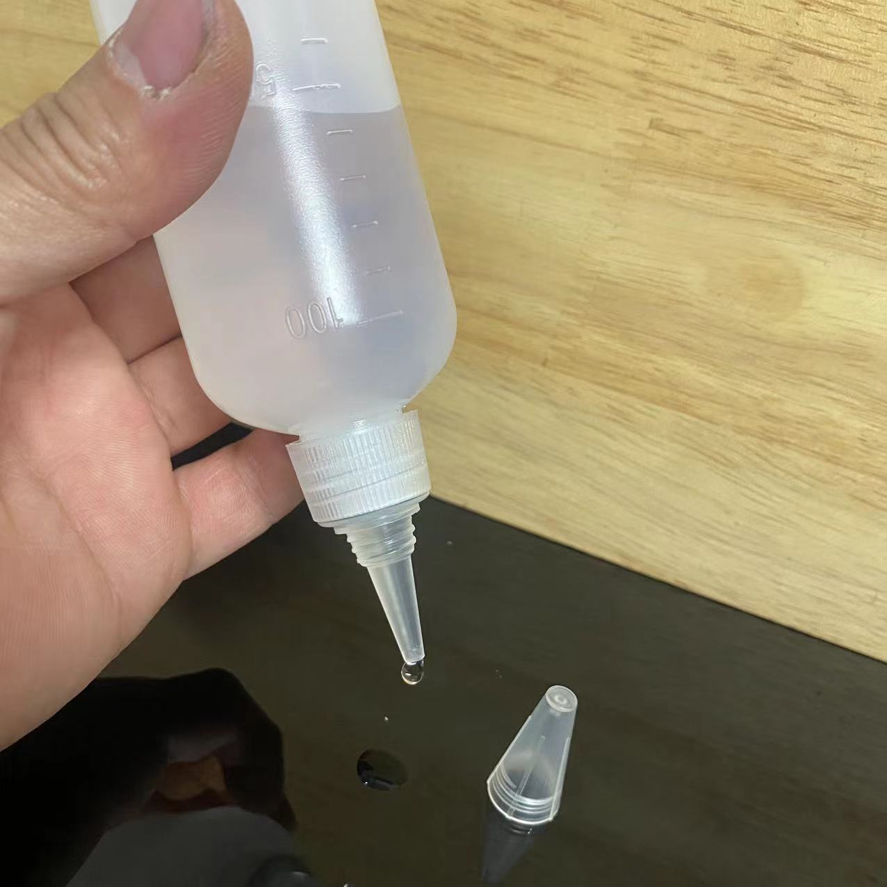 Picture of Wholesale translucent squeeze pointed mouth plastic bottle 10ml 20 30 50 millimetre dispensing bottle pointed mouth liquid bottle pigment