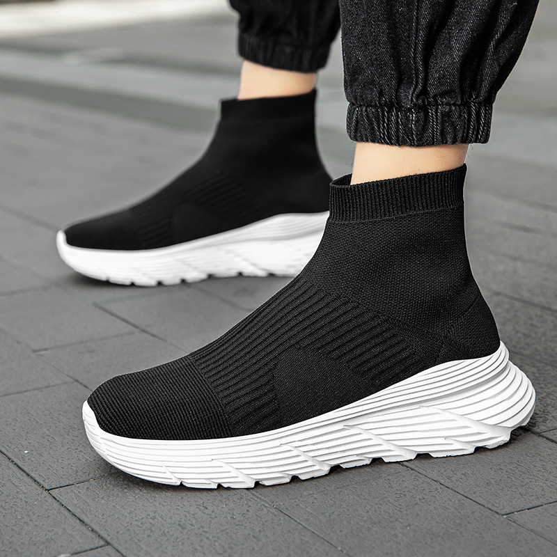 2024 Cross-border Lovers Shoes New Fly-knit Socks Shoes Breathable Lightweight Slip-on Mesh Shoes Casual sneaker