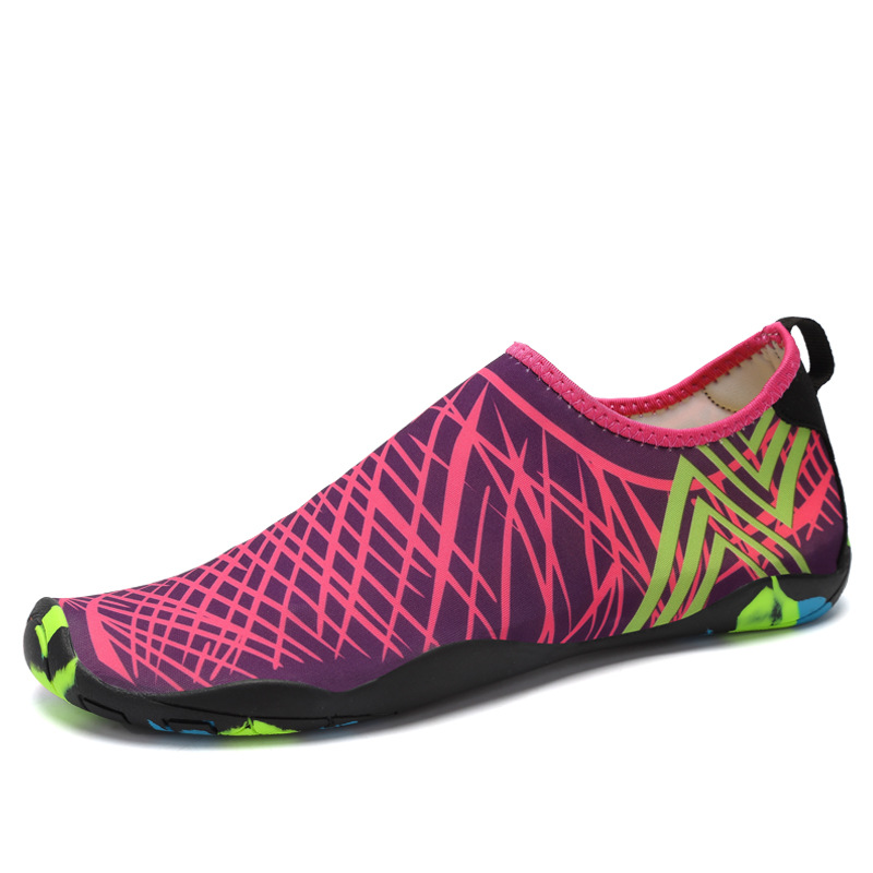 Picture of Outdoor beach diving shoes in stock supply couple snorkeling shoes non-slip quick-drying upstream shoes factory wholesale wading shoes