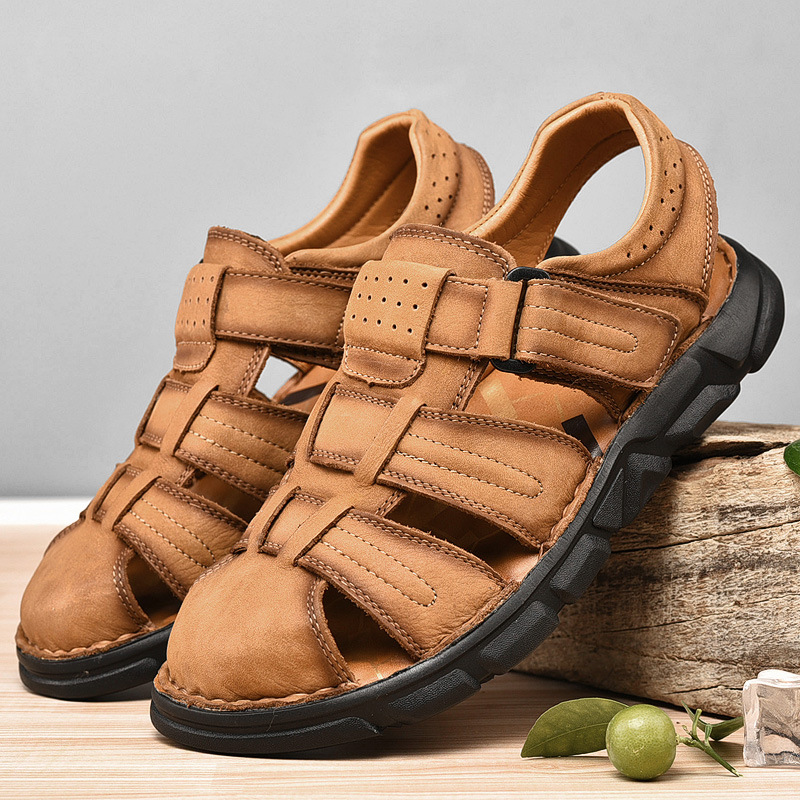 2025 New Summer Men's First-Layer Cowhide Sandals Baotou Outdoor Mountaineering Large Size Beach Shoes Breathable Casual Shoes