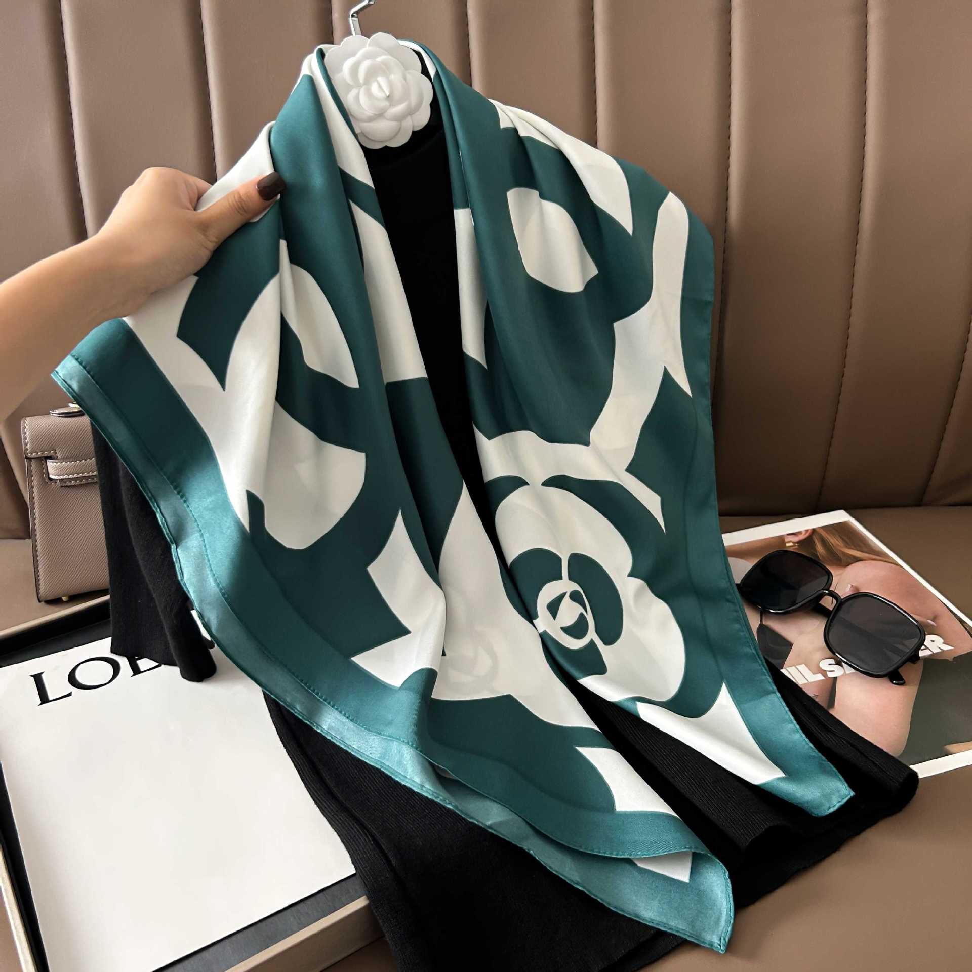 Picture of New 90cm Large Square Silk Elegant High-grade Decorative Shawl Women's Silk Scarf Fashion All-match Professional Scarf