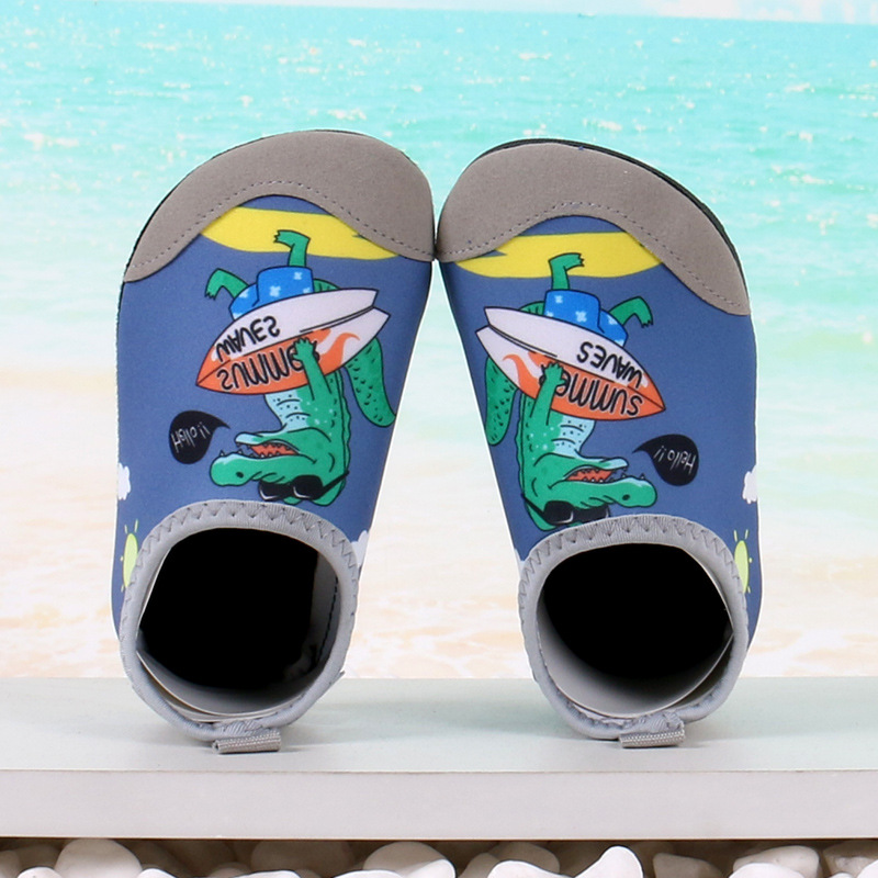 Picture of Children's Beach Tracing Shoes for Boys and Girls, Non-Slip Beach Shoes, Baby Swimming Socks, Anti-Cut Water Park Water Shoes