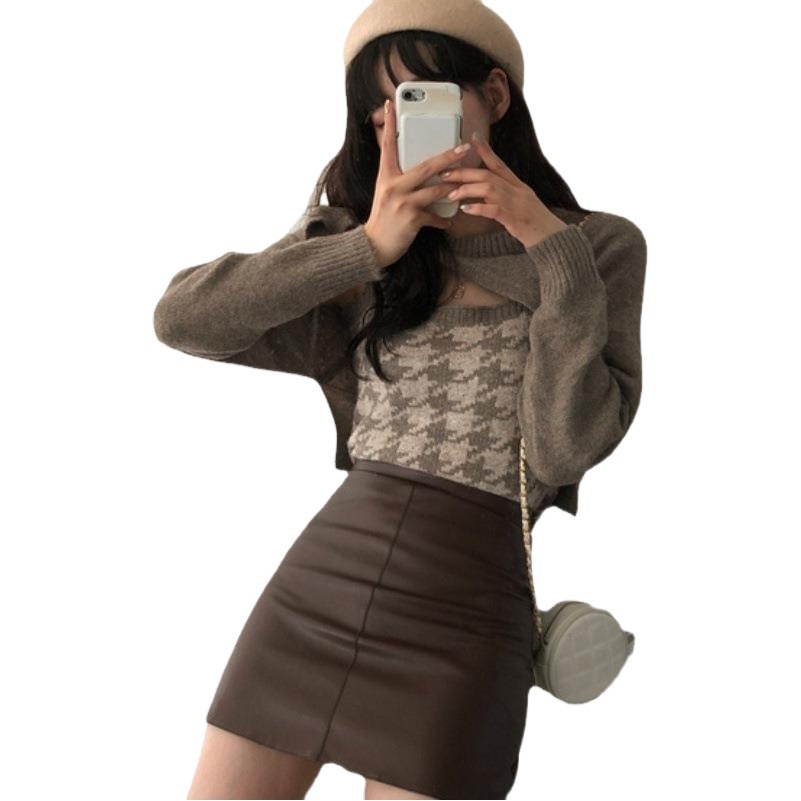 2023 new autumn and winter high waist slimming PU leather one-step skirt A- Line hip skirt women's fashionable temperament skirt