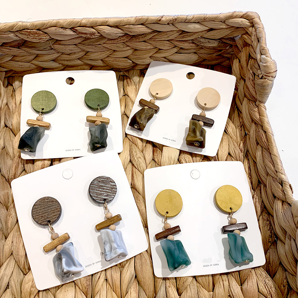 Korean Dongdaemun Same Earrings Women's Retro European and American High-end Color Resin Long Wood Earrings Ear Jewelry
