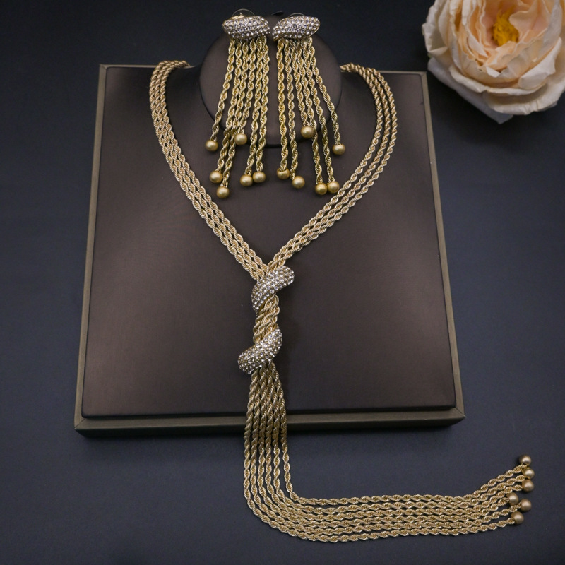 Qingdao Middle Ancient Jewelry Golden Simple Tassel Retro Style Necklace Earrings Women's Fashion Light Luxury Jewelry suit