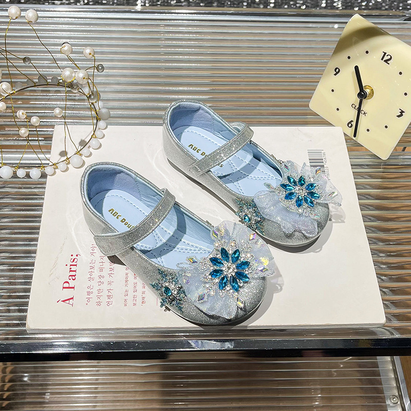 Picture of Girls Crystal Shoes 2025 Spring New Children Fashion Velcro Flat Shoes Baby Rhinestone Soft-soled Princess Shoes