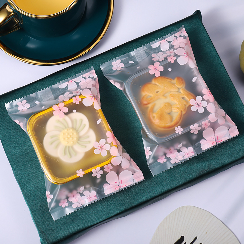 Picture of Spot Wholesale 2025 New Mooncake Packaging Bag 50g 100g Egg Yolk Crisp Mid-Autumn Mooncake Machine-Sealed Packaging Bag