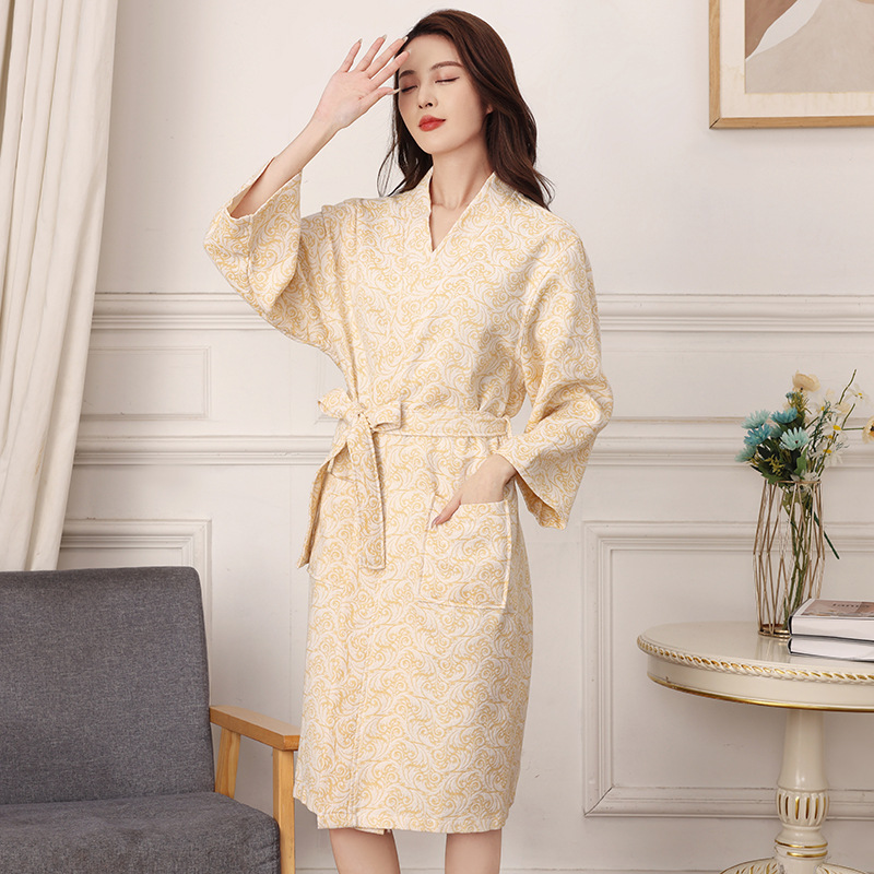 Picture of Summer Thin Seven-point Sleeve Bathrobe Adult Cotton Pajamas Absorbent Bathrobe Hotel Nightgown Amazon Cross-border Hair