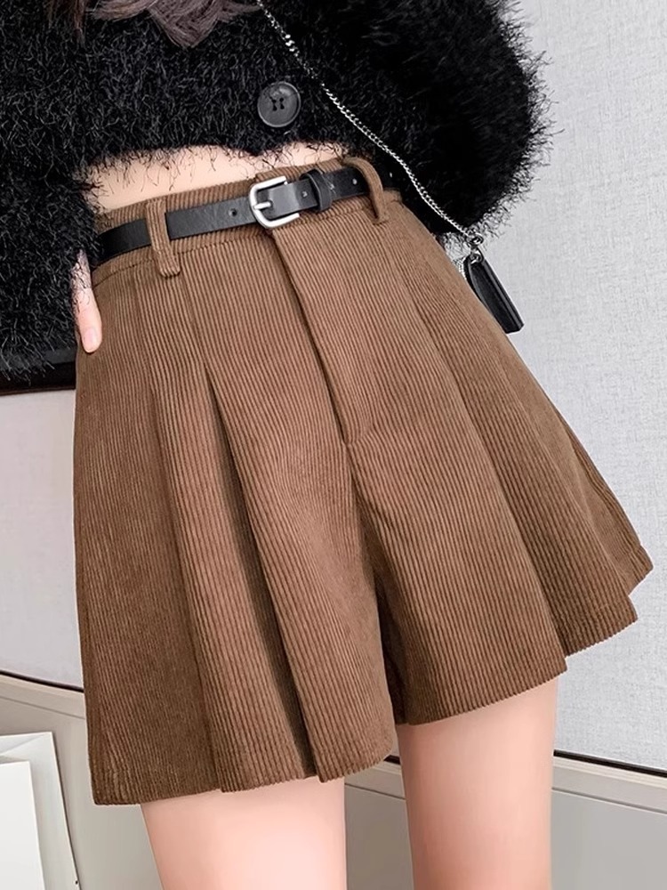 Autumn and Winter New Arrival Shorts Women's High Waist Slimming Pleated Wide Leg Pants Small Fashionable Western Style Casual Boots Pants